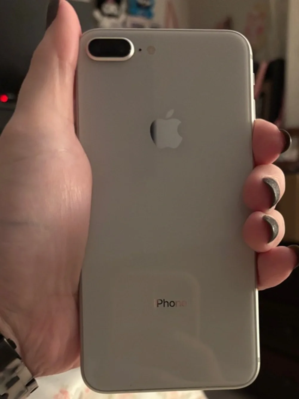 Apple iPhone 8 Plus — White/Silver